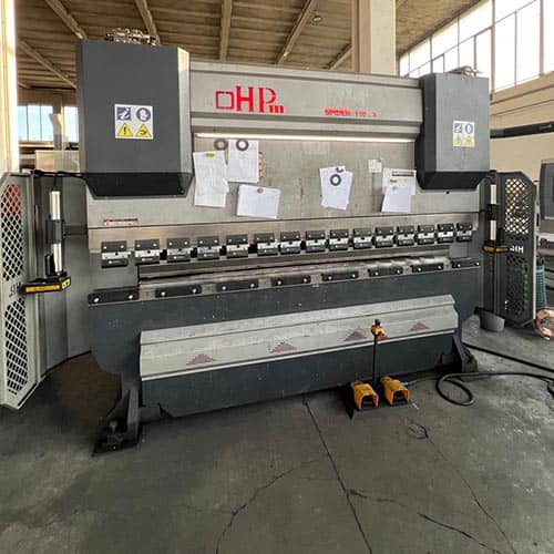 Pressa piegattrice idraulica