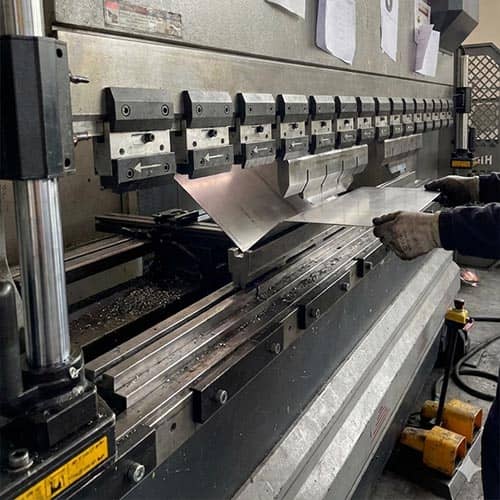 Pressa piegattrice idraulica